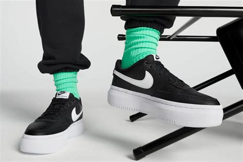 sneaker damen weiß leder plateau nike|Die besten Plateau.